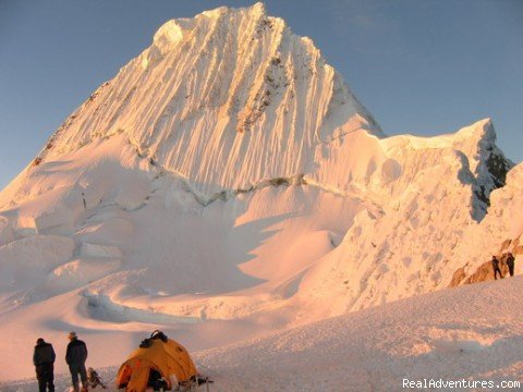 Alpamayo | Hiking Trekking Climbing Tours Huaraz Peru | Image #4/11 | 