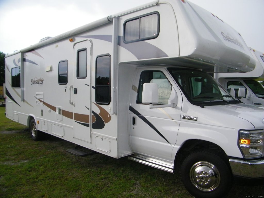 2012 Class RV and Travel Trailers Rentals | Atlanta, Georgia  | RV Rentals | Image #1/13 | 