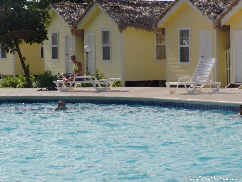 Pool Side Cabanas | Tropical Simplicity | Image #2/10 | 