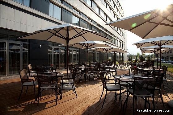 Brasserie Terrace | Holiday Inn Sofia | Image #7/12 | 