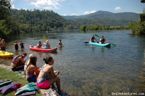 Hiwass River | Ocoee River Whitewater Rafting Trips | Image #2/3 | 