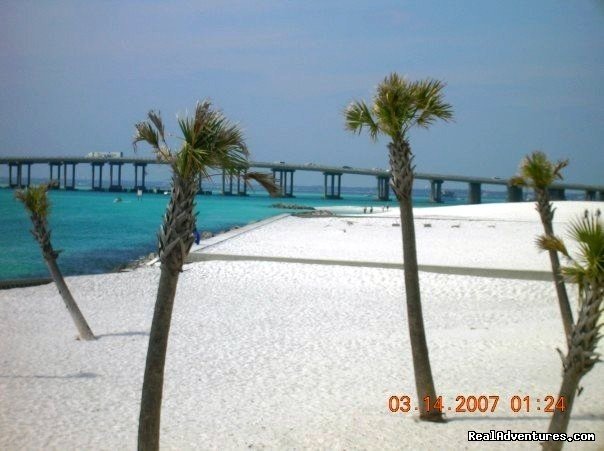 East Pass | Most Unique Location in Destin   Sept: $99/nt | Image #4/16 | 