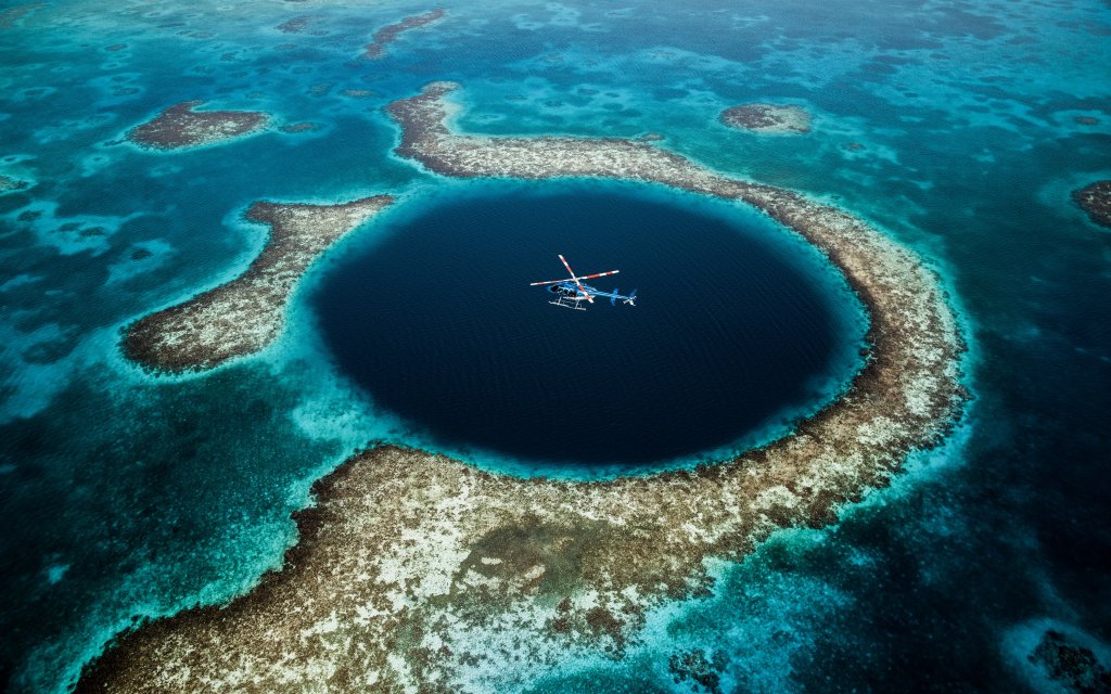 Great Barrier Reef | Blue Hole & Turneffe Islands: Helicopter Tour | Image #2/9 | 