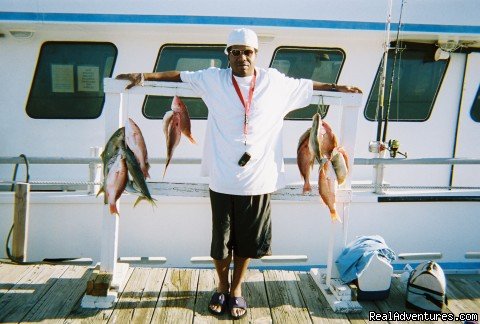 Deep Sea Offshore Freshwater Lake Charter Fishing | Image #5/5 | 