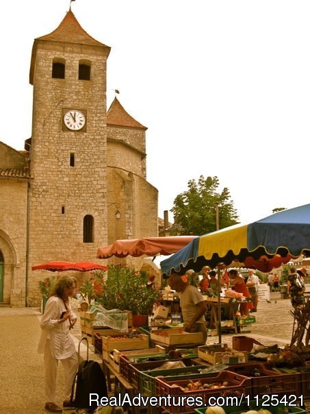 Lauzerte Saturday morning market | Luxury Fitness BootCamp gourmetVegan / Veg cuisine | Image #5/13 | 