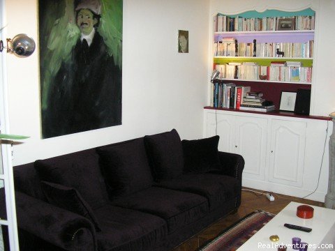 le salon | un 100m2 a Montmartre | Paris, France | Bed & Breakfasts | Image #1/3 | 