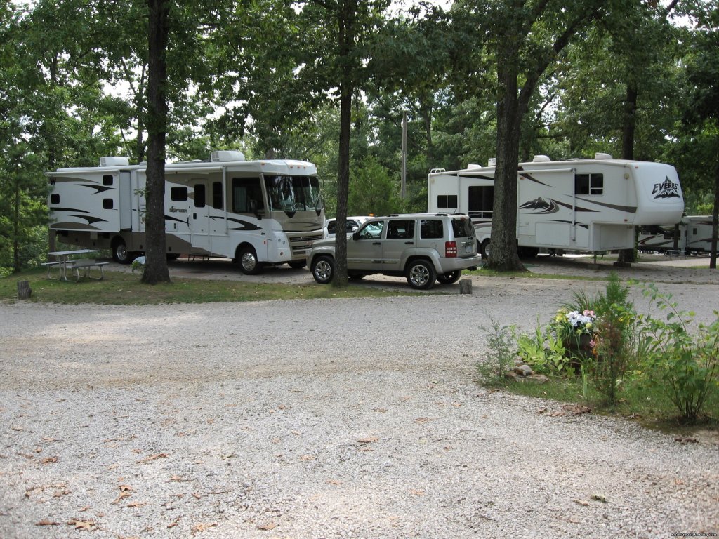 Camelot RV Campground/RV Park Poplar Bluff, Missouri | Make Us Your Campground Headquarters Enjoythe Area | Poplar Bluff, Missouri  | Campgrounds & RV Parks | Image #1/6 | 