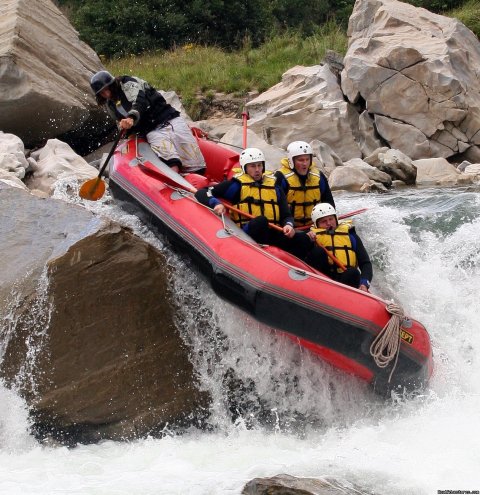 Full-on Grade 5 Heli Rafting