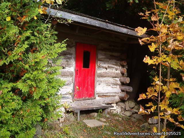 Smaller lake front cabin | Singing Dogs-Cabin Rentals | Image #2/6 | 