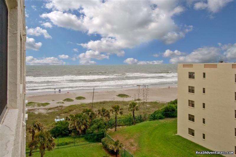 Oceanfront Cocoa Beach Condo 2 Bedroom 2 Bath | Image #10/22 | 