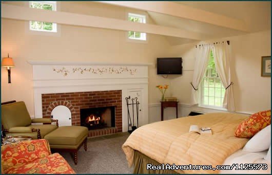 Romantic getaway at Lenox country inn | Image #6/13 | 