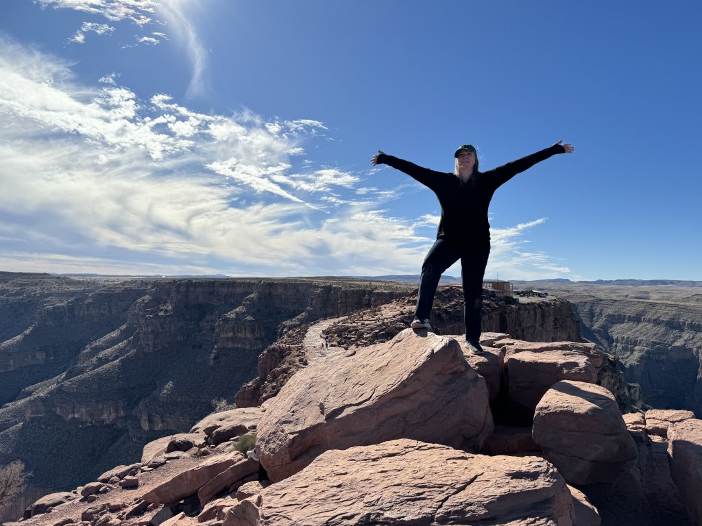 Small Group Grand Canyon Skywalk & Hoover Dam Tour | Image #8/14 | 