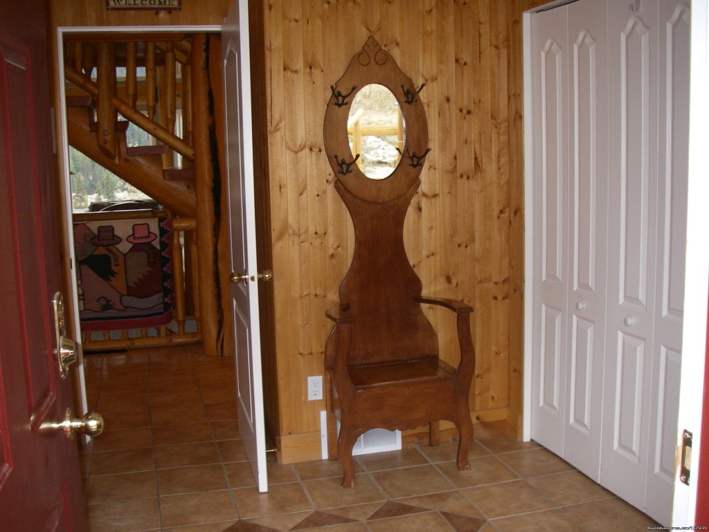 Mud Room | Sun Peaks Resort Private Post &Beam Chalet | Image #9/23 | 