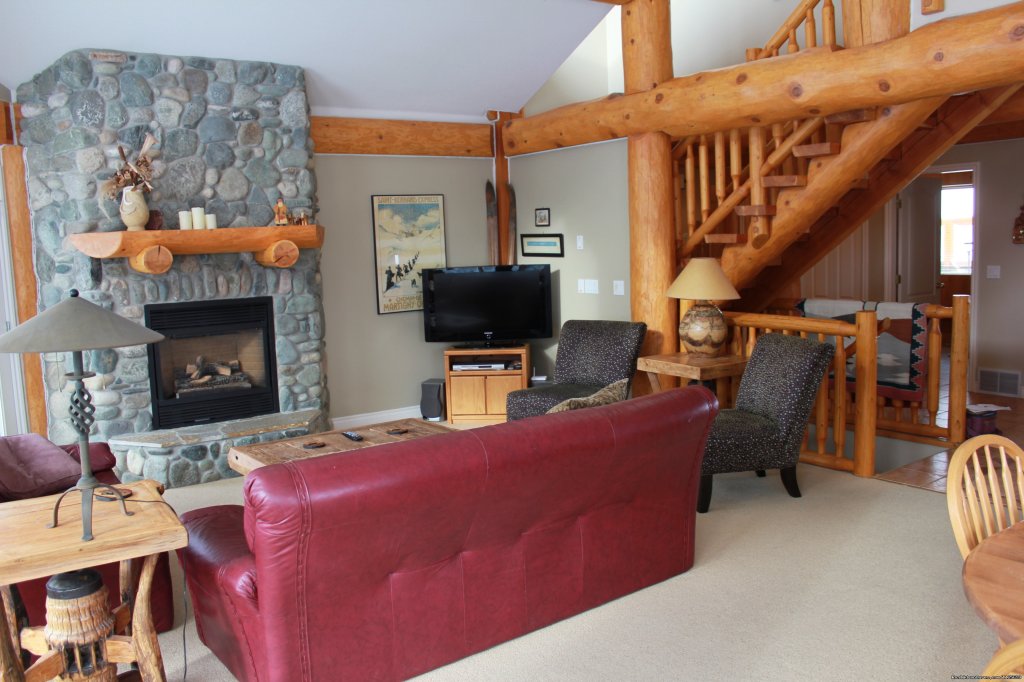 Chillax! | Sun Peaks Resort Private Post &Beam Chalet | Image #4/23 | 