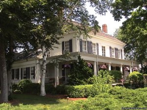 Romantic Cape Cod B&B Captain Farris House | South Yarmouth, Massachusetts | Bed & Breakfasts