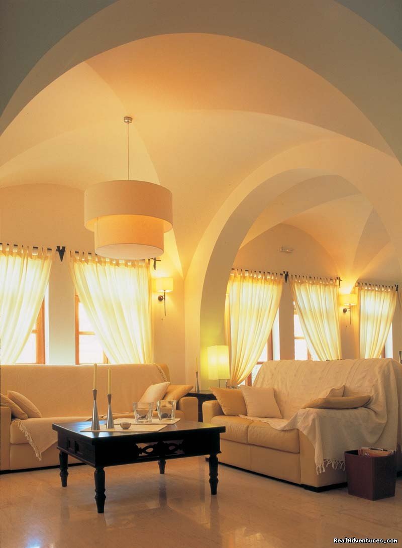 Hotel Matina Lounge | Hotel Matina, Santorini Island, Greece | Image #11/15 | 