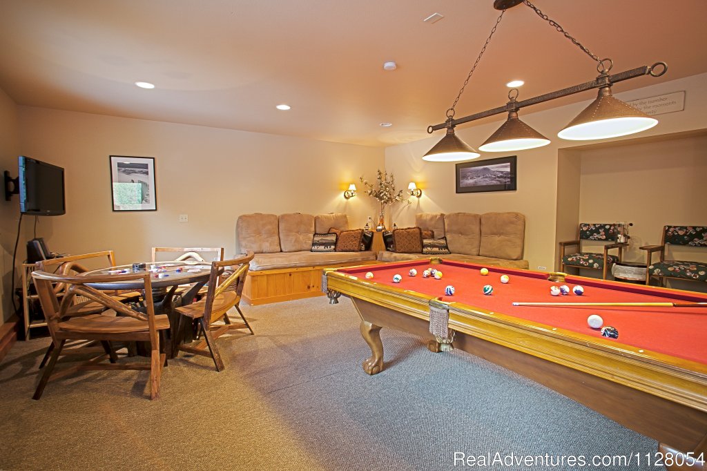 Lazy Bears Creekside Cabin | Luxury Cabins w/hot tubs, fire pit - Mt. Rainier | Image #15/26 | 