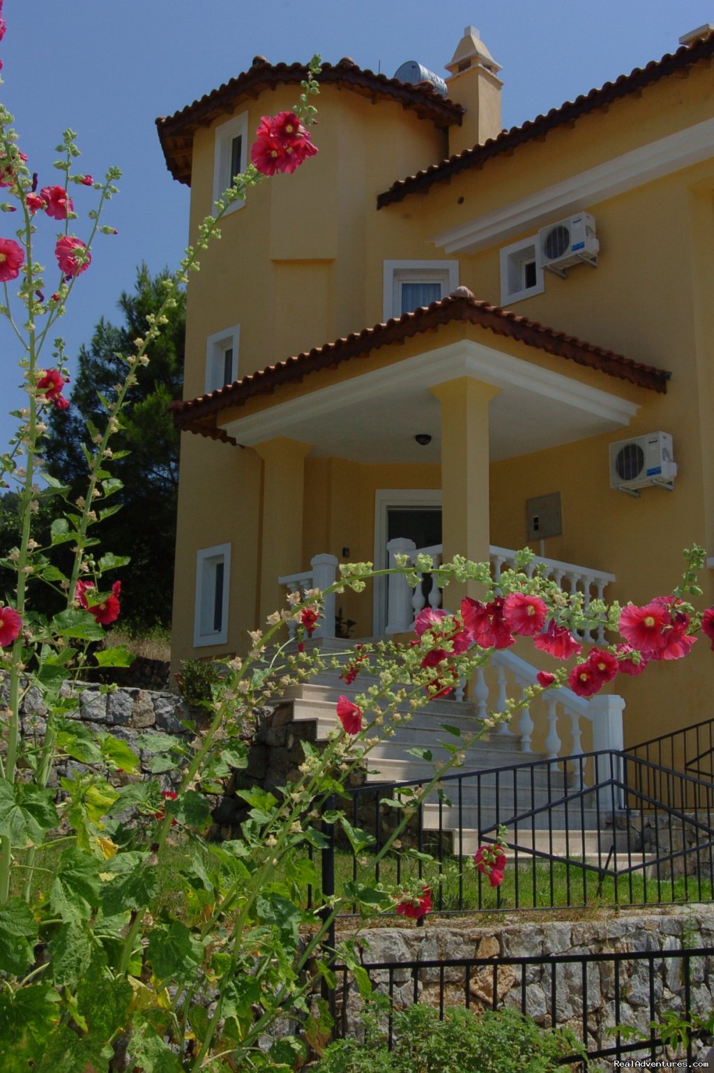 Vacation Villa Entrance | Large Turkey Vacation Villa with Private Pool | Image #20/20 | 