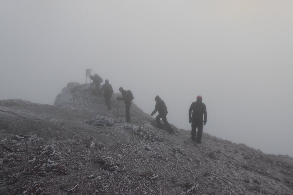 Trekking Mt Kenya | Mt Kenya Climbing sirimon route masai mara  Safari | Image #2/3 | 