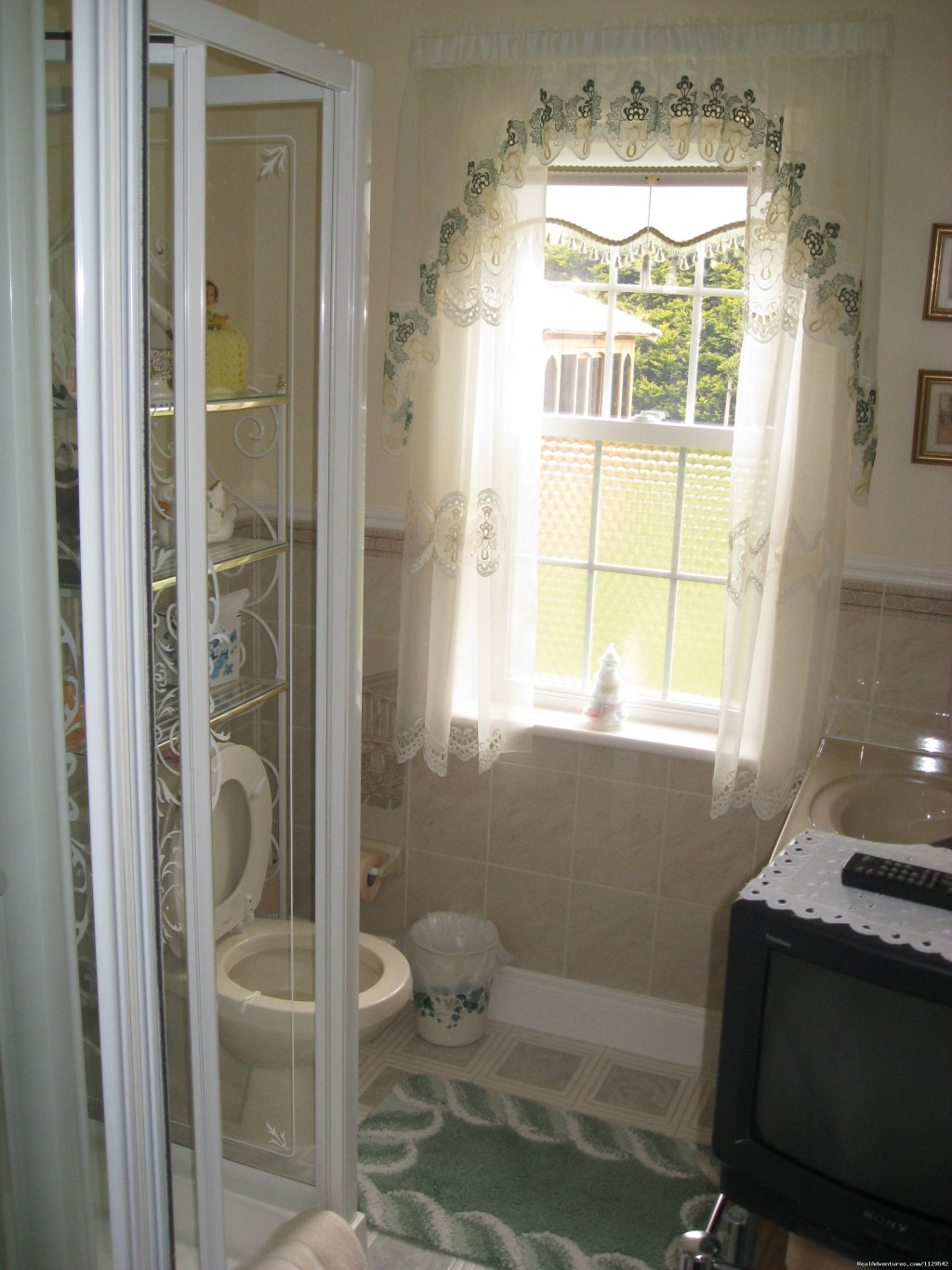 Bathroom view | Pennsylvania House B&B | Image #7/18 | 