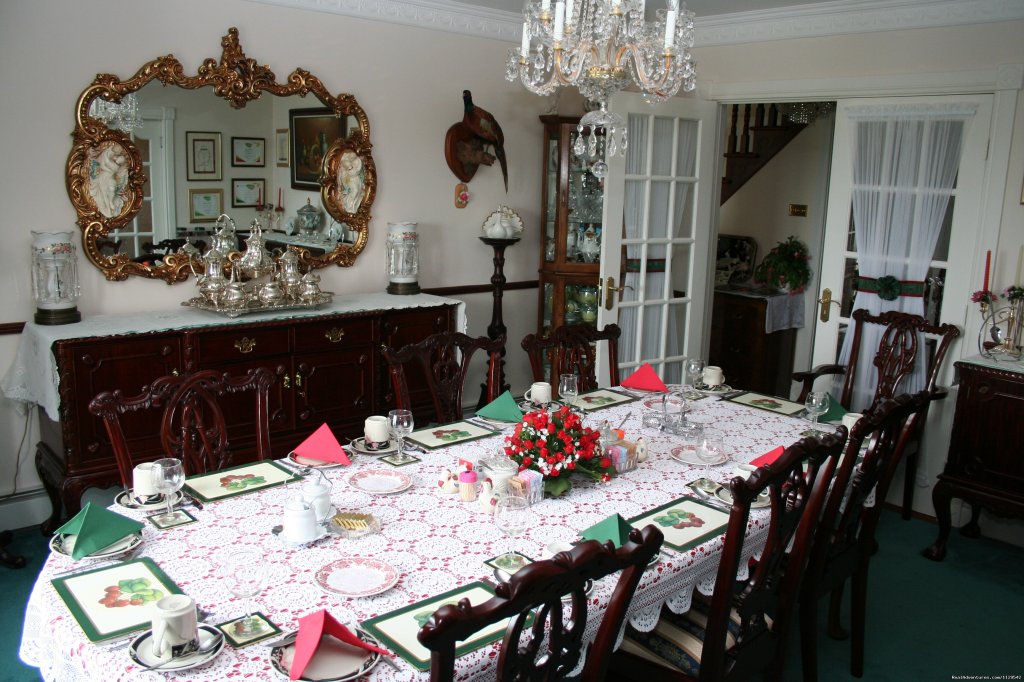 Dinning Room | Pennsylvania House B&B | Image #8/18 | 