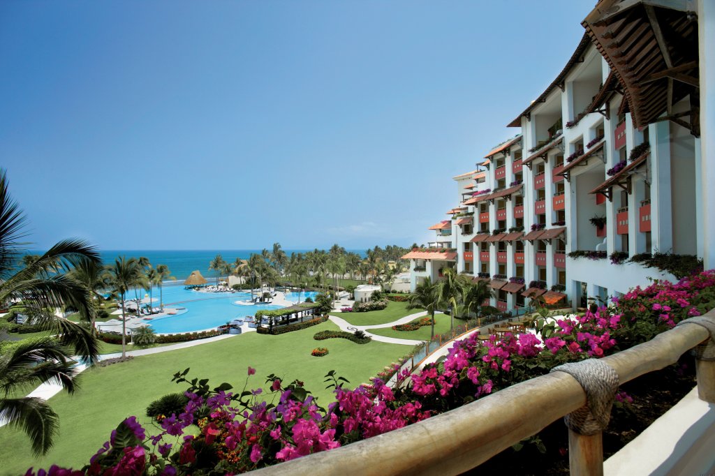 Grand Velas | Grand Velas All Suites & Spa Resort | Image #3/18 | 