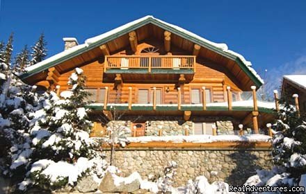 Ski-in-Ski-out Chalet | Aloha Whistler Accommodations | Image #4/7 | 