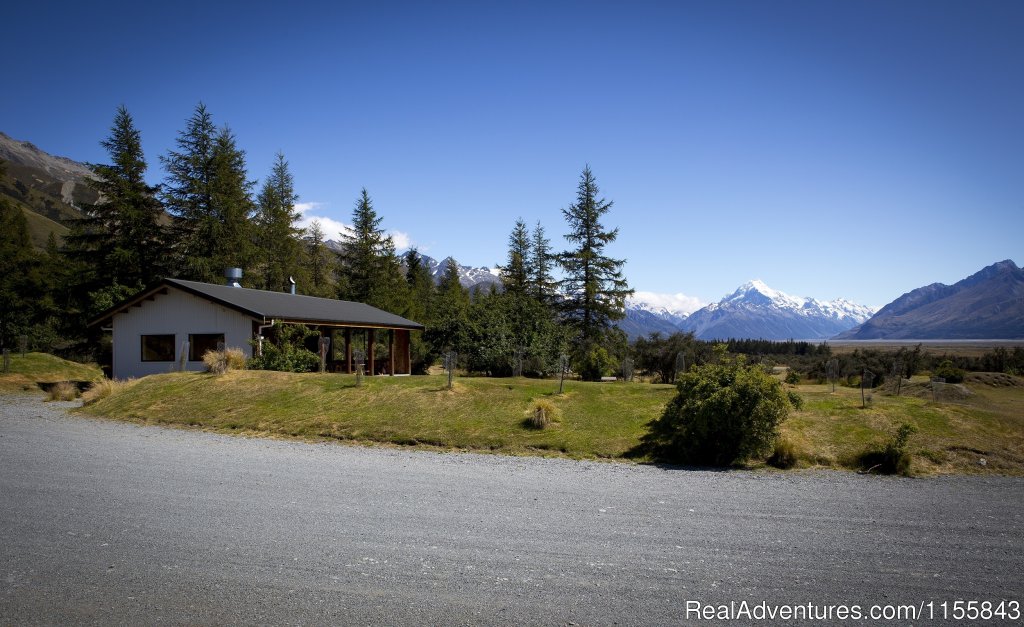 BBQ Pavillion | Glentanner Park Centre Mount Cook New Zealand | Image #12/17 | 