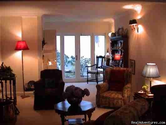 Guest sitting room. | 5 star Water's Edge Bed and Breakfast in Scotland | Image #7/8 | 