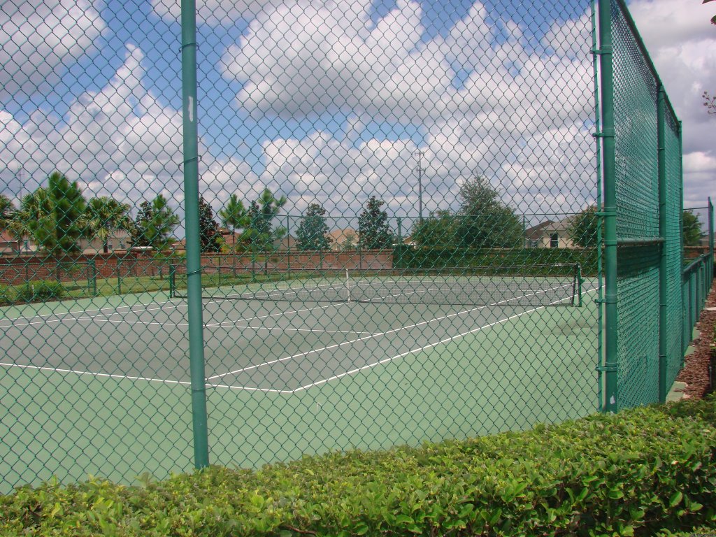 ON SITE TENNIS COURT | Fantastic Family House To Rent Davenport Orlando | Image #17/17 | 