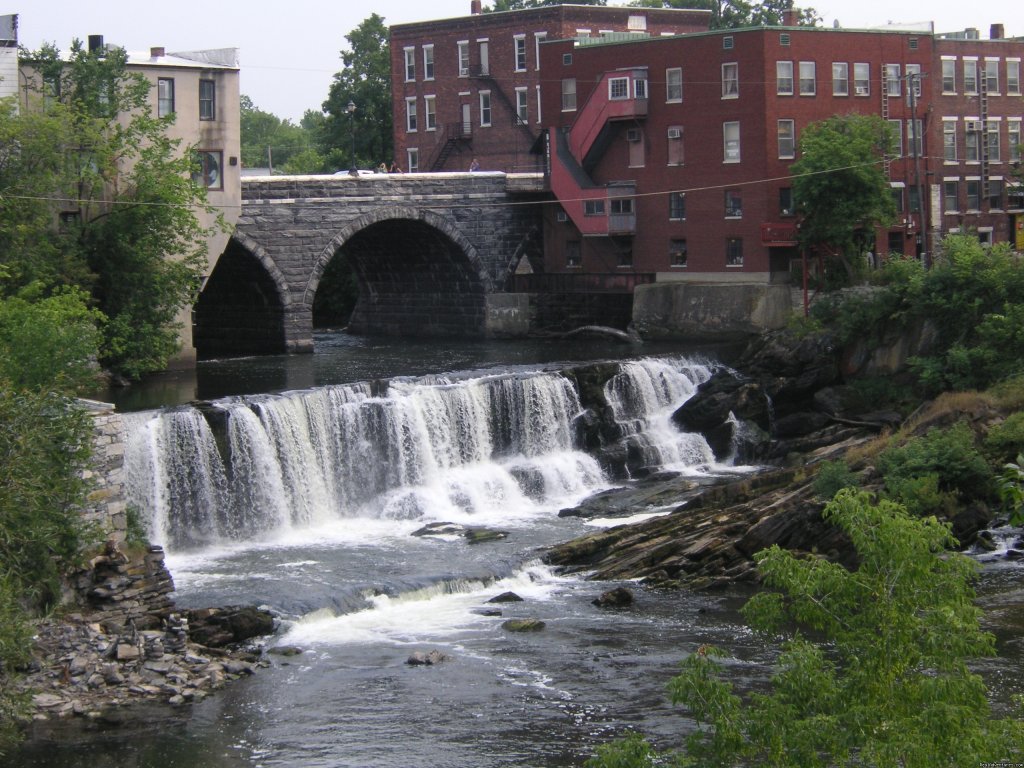 Milddbury Falls | Hiking Adventures in Vermont | Image #5/11 | 