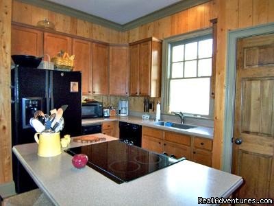 Fully Stocked Kitchen in Mountain Vista