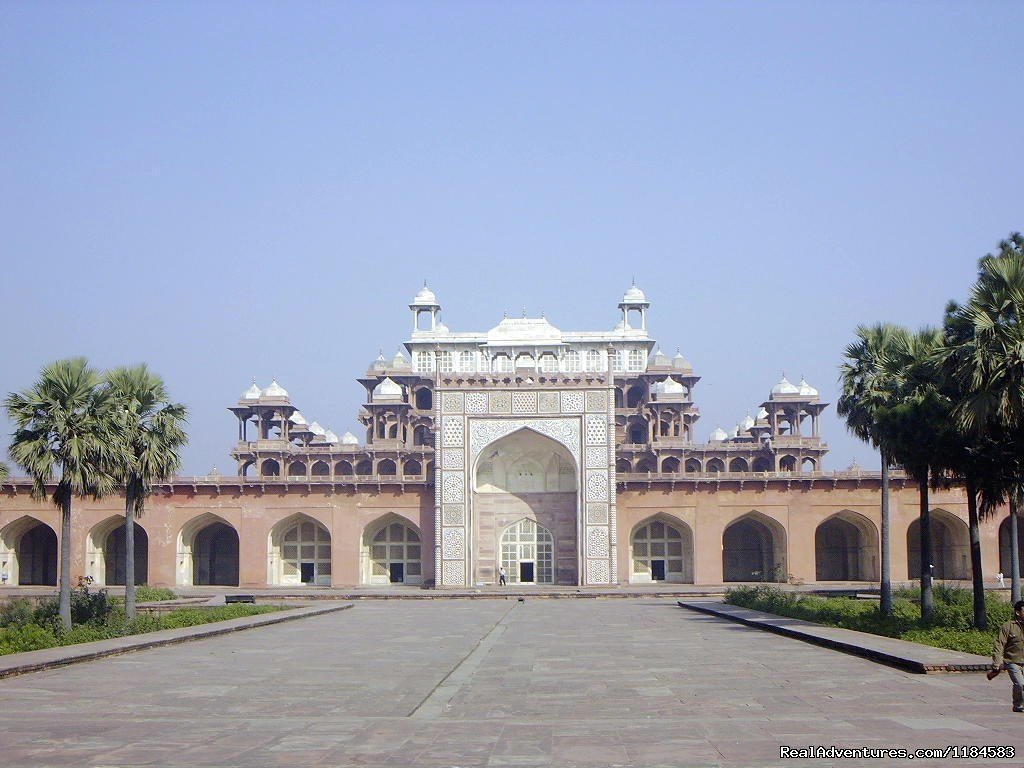 Fatehpur Sikri | Colorful & Incredible India Tours & Packages | Image #9/12 | 