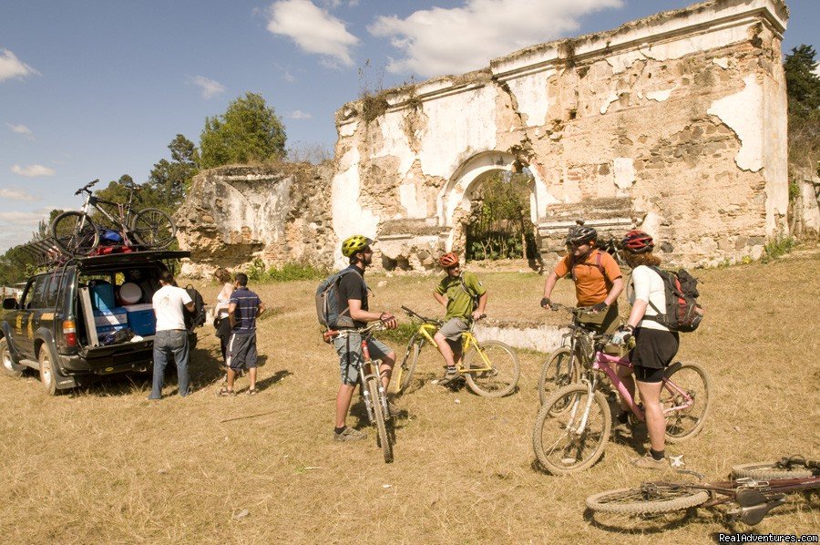 ruins near Parramche | La Ruta de Maya | Image #3/17 | 