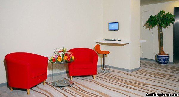 public internet area | Shanshui Trends Hotel(Liuliqiao) | Image #6/6 | 