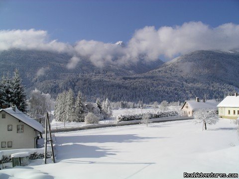 Fantastic ski breaks in charming Alpine chalet | Image #5/7 | 