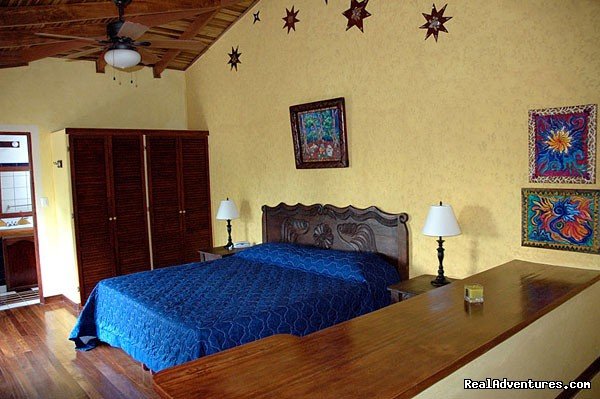 Bromelia Room2 | Tierra Magica B&B | Image #9/16 | 