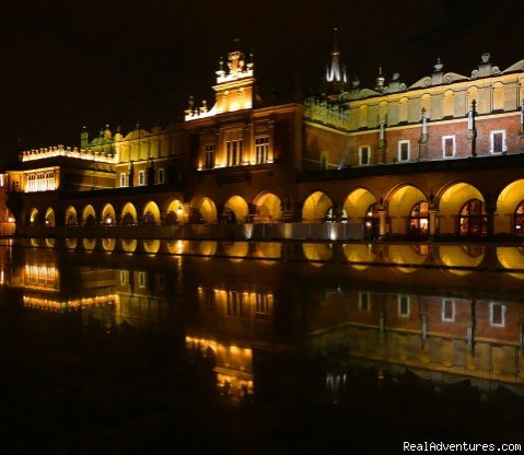 cloth hall | Visit Poland Incoming Touroperator Krakturs | Image #3/11 | 