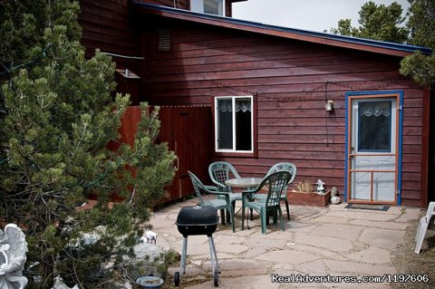 Private Cottage with patio and BBQ