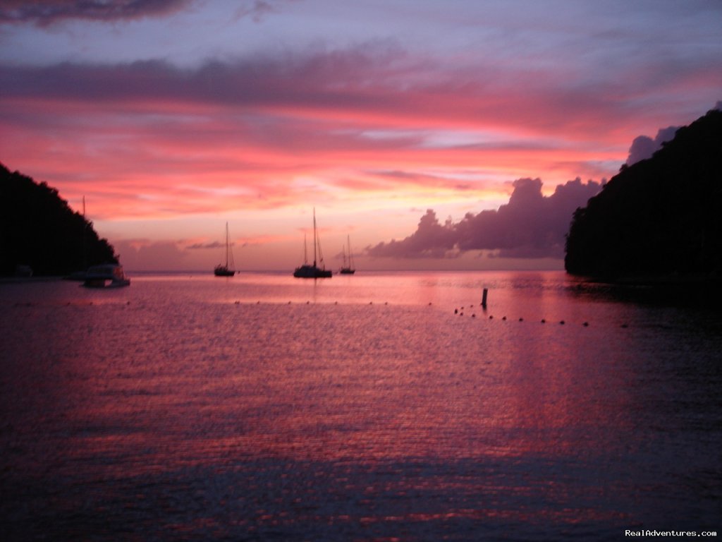 The famous Marigot Sunset | Mango Beach Inn, Adventure Lodge | Image #25/26 | 