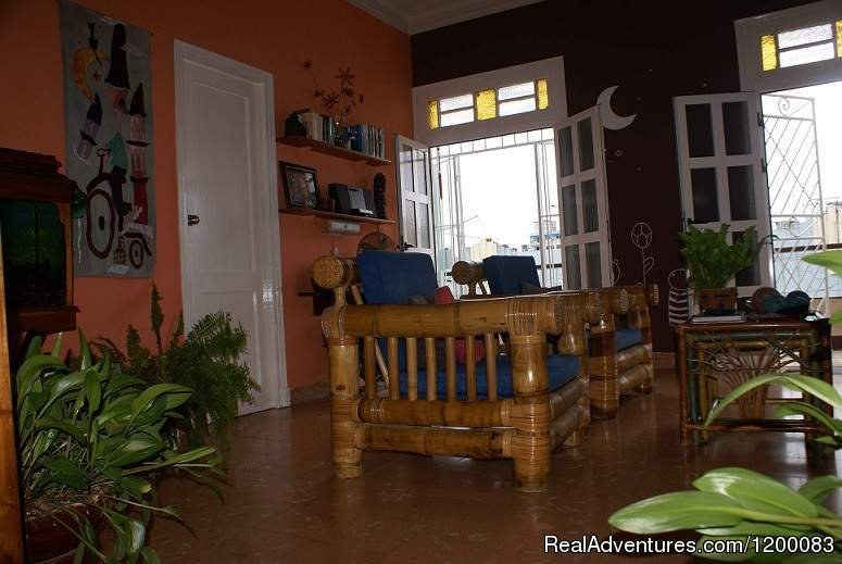 Casa Lunass En El Centro De La Habana | Centro Habana, Cuba | Bed & Breakfasts | Image #1/3 | 