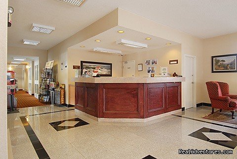 front desk | Niagara Lodge & Suites, Lundy's Lane, Niagara Fall | Niagara Falls, Ontario  | Hotels & Resorts | Image #1/14 | 