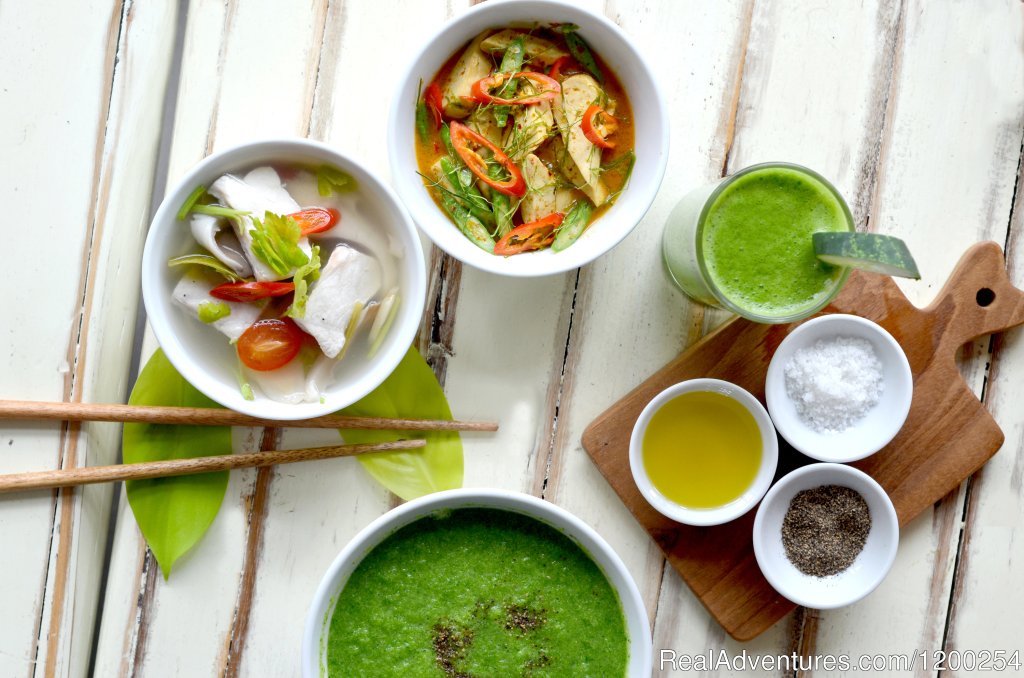 Healthy delicious meals | Samahita Retreat:  Yoga, Fitness | Image #8/11 | 