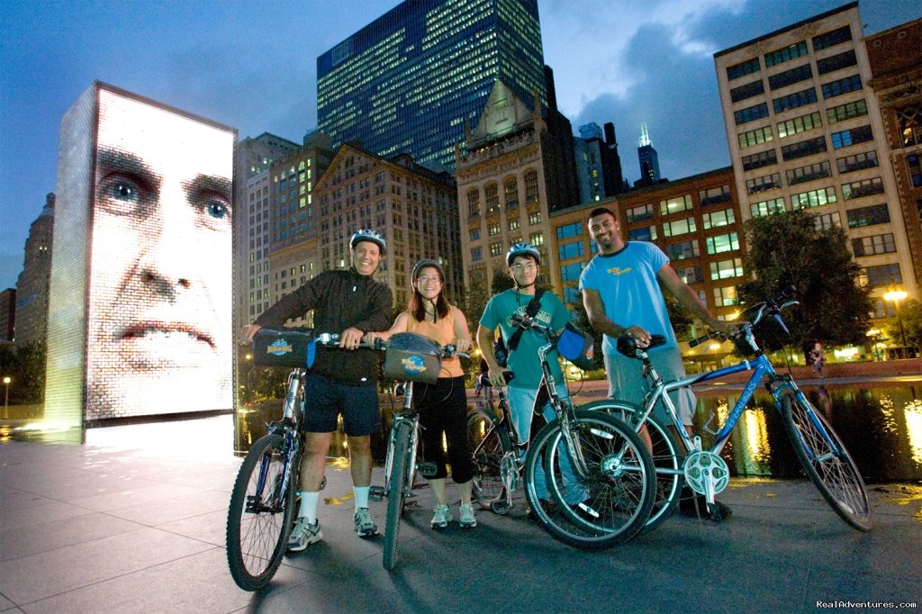 Bikes@Nite Tour | Bike and Roll Chicago | Central, Illinois  | Bike Tours | Image #1/5 | 