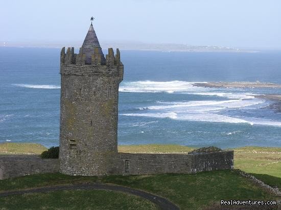 Doonagore Castle overlooking the Atlantic Ocean & Crab Islan | Emohruo Bed and Breakfast--Home from Home | Image #2/9 | 