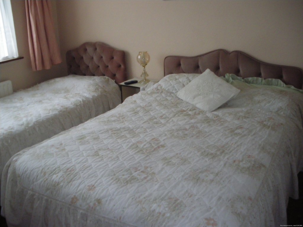 Standard Double + Single | Tara B & B a haven for golfers | Image #4/7 | 