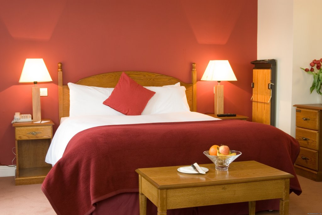 Double Bedroom | Camden Court Hotel | Image #2/2 | 