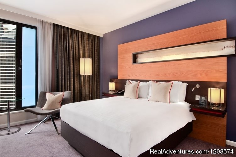 Hilton Guest Room | Hilton London Tower Bridge | Image #7/7 | 