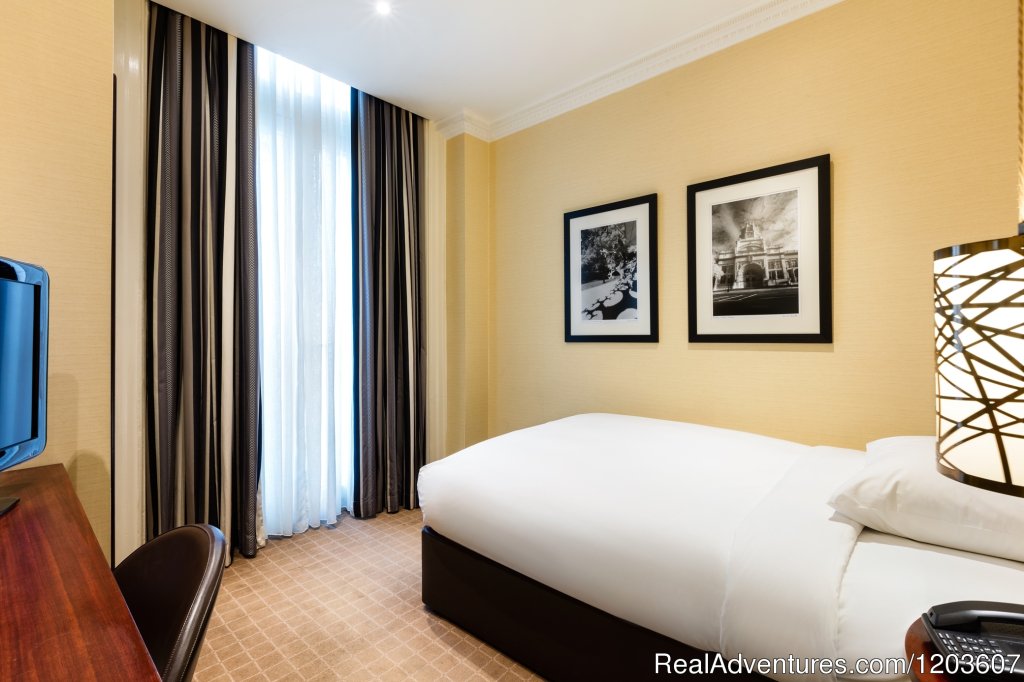 Single Room | Radisson Edwardian Vanderbilt | Image #6/20 | 