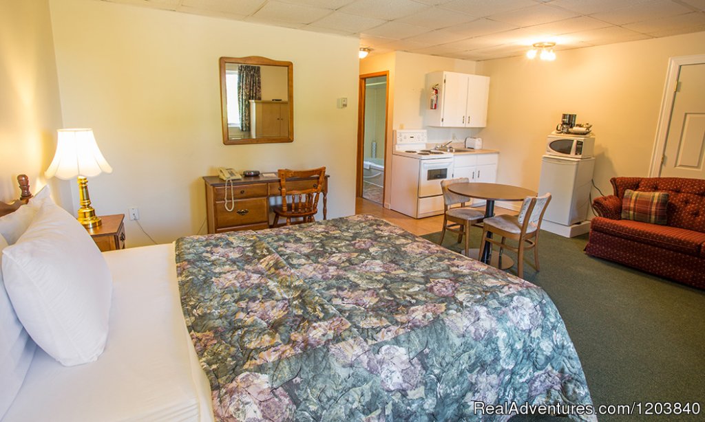 2 Bedroom Suite | Canada's Best Value Inn & Suites | Image #20/26 | 